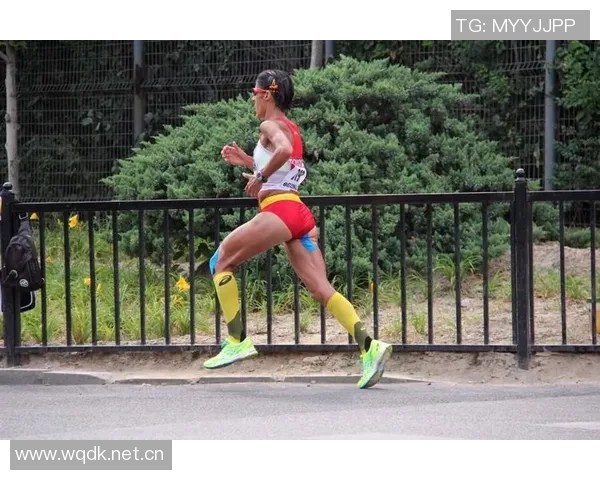 海斯谈比赛节奏:坚持日常训练与后卫配合是我的秘诀