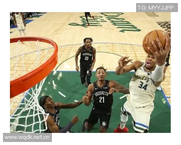 字母哥高效表现三节打卡下班贡献16分7板4助攻带领球队取得胜利