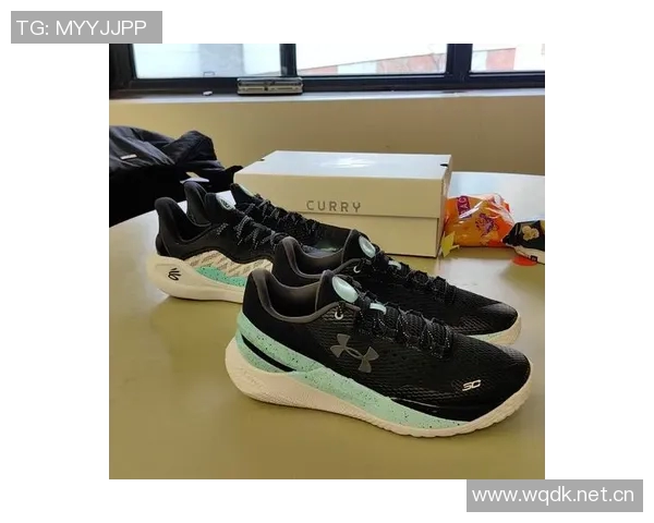 库里与布克鞋款合作揭秘UA解约后他立刻向我索要球鞋